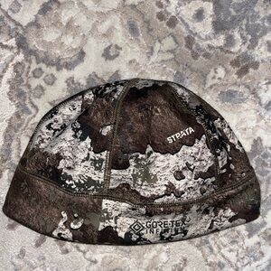 Strata Camo GORE-TEX Infinium Performance Beanie - Brown Green White